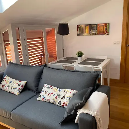 Vivienda Turistica Tejados Apartment